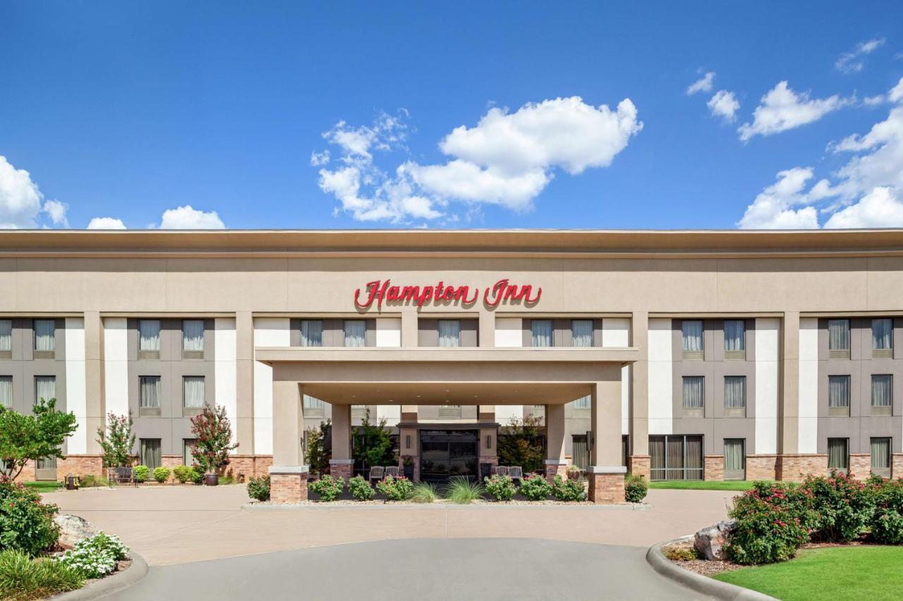 Hampton Inn Paris Exterior photo